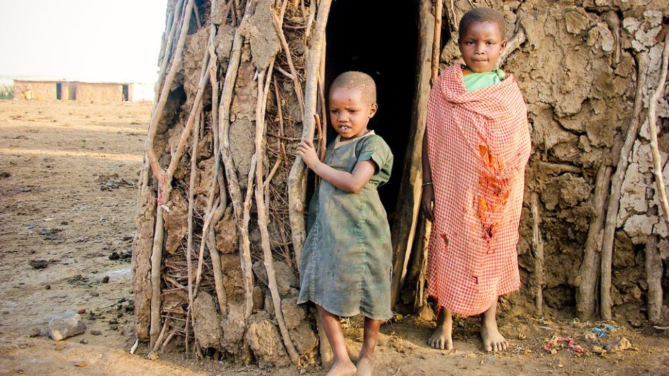 “He does not believe: Who is full and his neighbor is hungry”